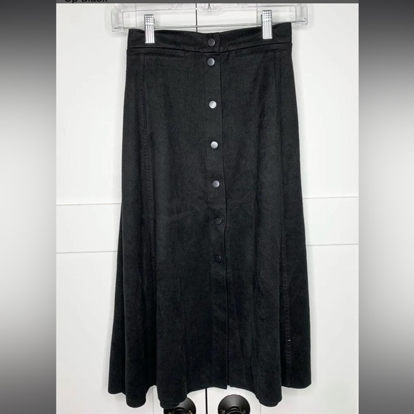 Aritzia Wilfred Black Vegan Suede Gaudin Midi Skirt 00 - Picture 3 of 9